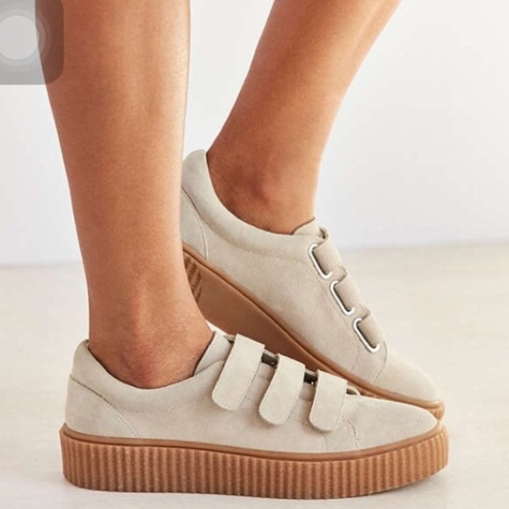 Hollie Three Strap Creeper